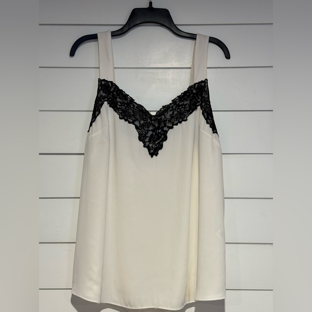 White House Black Market V Neck Lace Cami X-Large